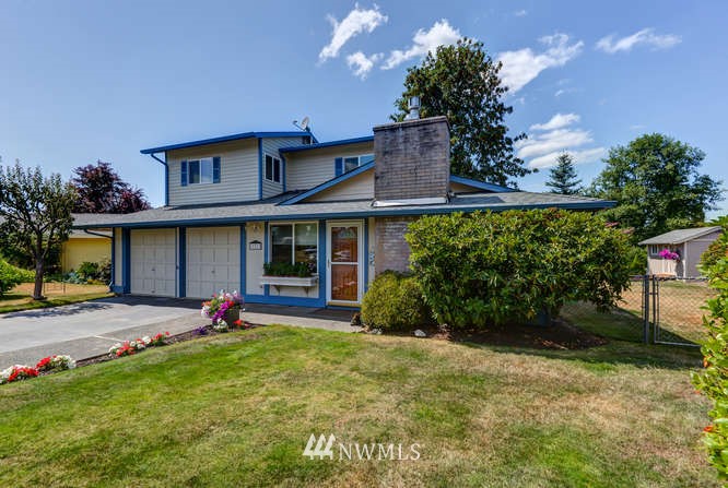 17713 113th Place Southeast Renton, WA 98055 - Photo 5 of 25