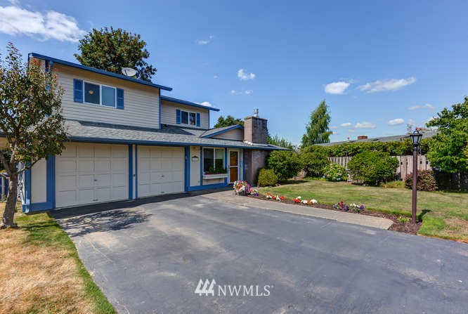17713 113th Place Southeast Renton, WA 98055 - Photo 6 of 25