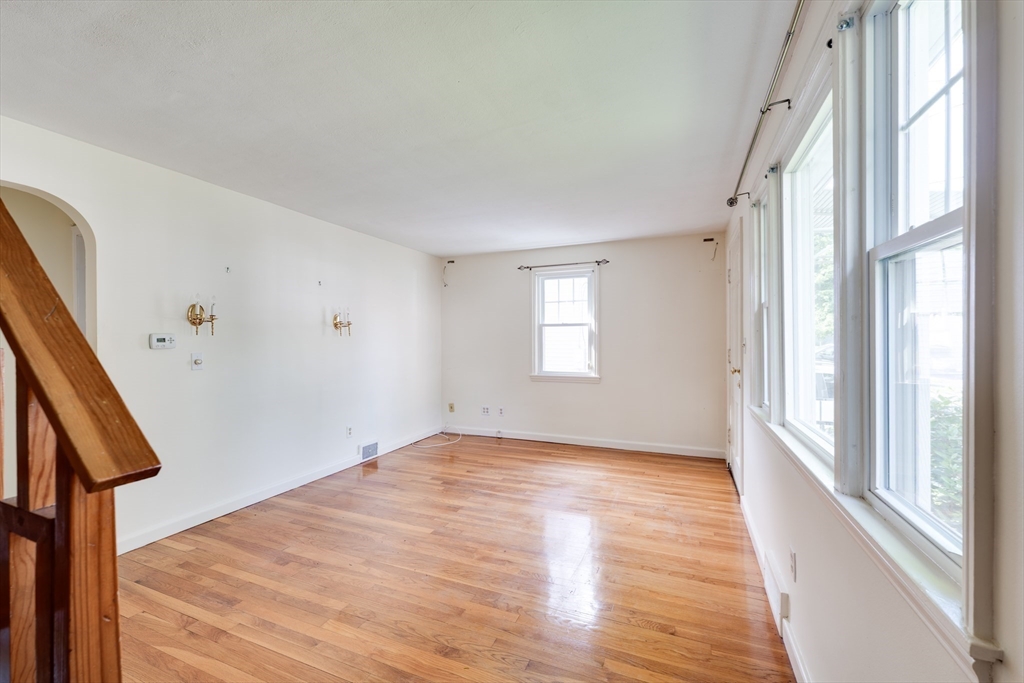 57 Bither Street Springfield, MA 01118 - Photo 16 of 37
