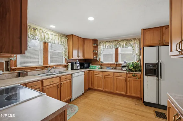 $155,000 | 499 Ventura Road, Clintwood, VA 24228