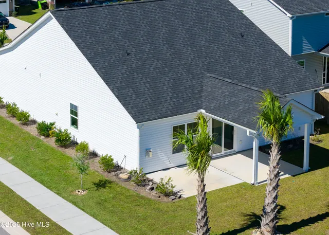 $429,990 | 1018 Terraces Lane, Hampstead, NC 28443