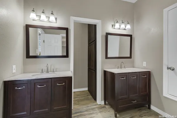 $809,999 | 353 Jackson, Kingsbury, TX 78638