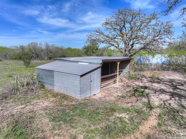 $809,999 | 353 Jackson, Kingsbury, TX 78638