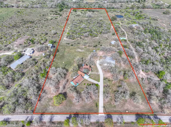$809,999 | 353 Jackson, Kingsbury, TX 78638