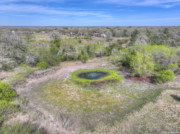 $809,999 | 353 Jackson, Kingsbury, TX 78638