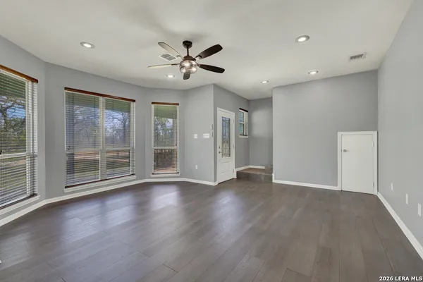 $809,999 | 353 Jackson, Kingsbury, TX 78638