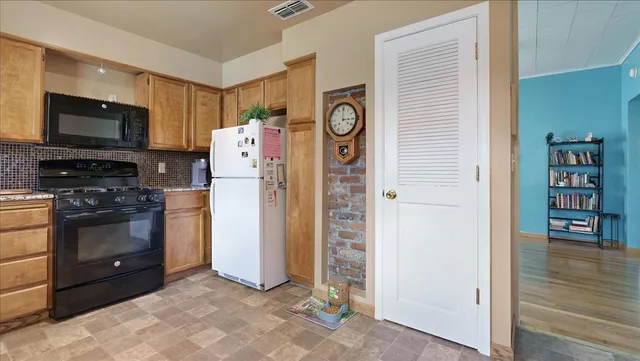 $489,900 | 221 Cross Street, Woodland, CA 95695