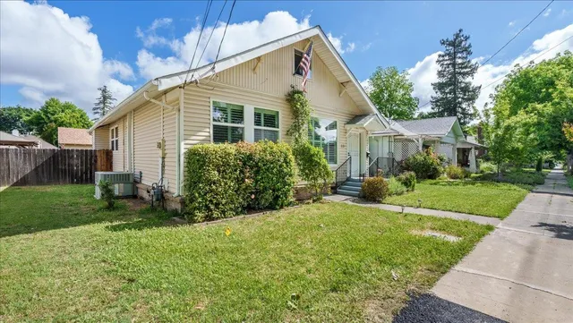 $489,900 | 221 Cross Street, Woodland, CA 95695
