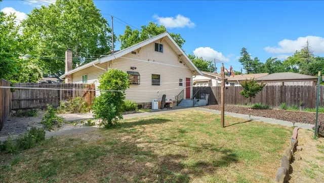 $489,900 | 221 Cross Street, Woodland, CA 95695