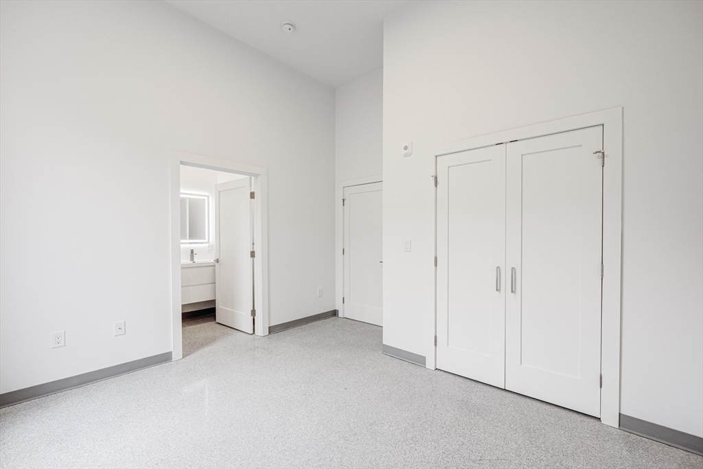 80 Middlesex Street, Unit 206 Lowell, MA 01852 - Photo 10 of 24