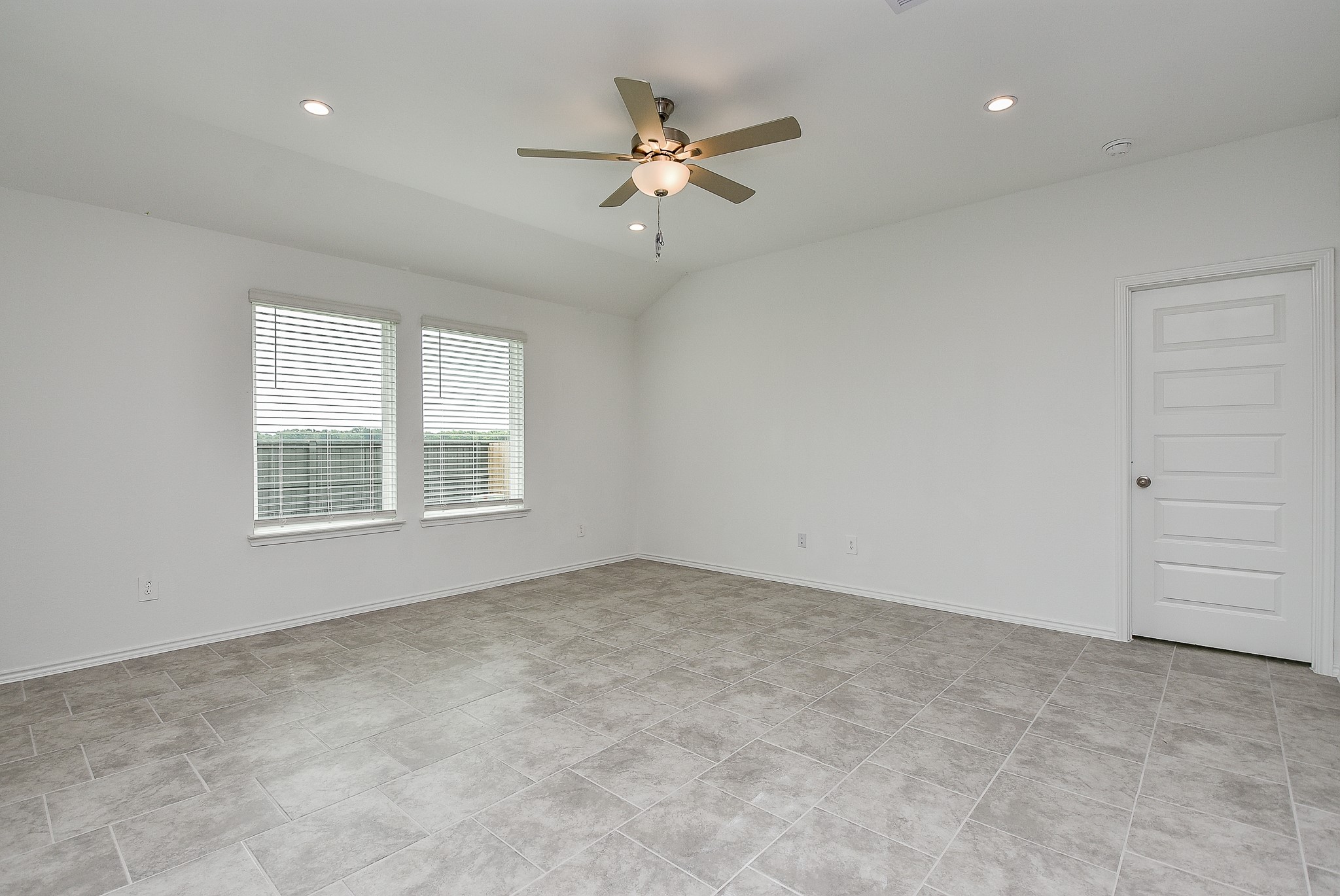 7519 Fierce Friesian Lane Rosharon, TX 77583 - Photo 16 of 32