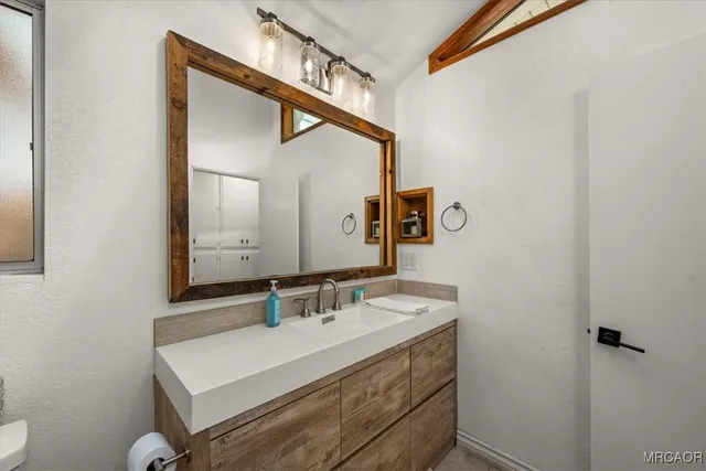 $699,000 | 39187 North Bay Drive, Big Bear Lake, CA 92315