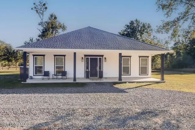 $1,400,000 | 5220 Cowart Road, Lucedale, MS 39452