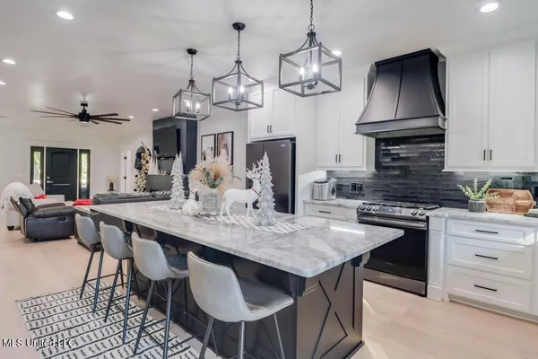 $1,250,000 | 5220 Cowart Road, Lucedale, MS 39452