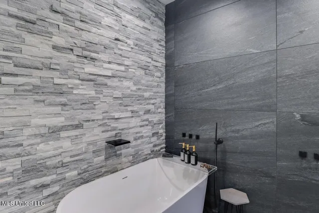 $1,400,000 | 5220 Cowart Road, Lucedale, MS 39452