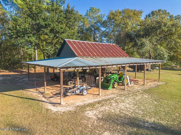 $1,250,000 | 5220 Cowart Road, Lucedale, MS 39452