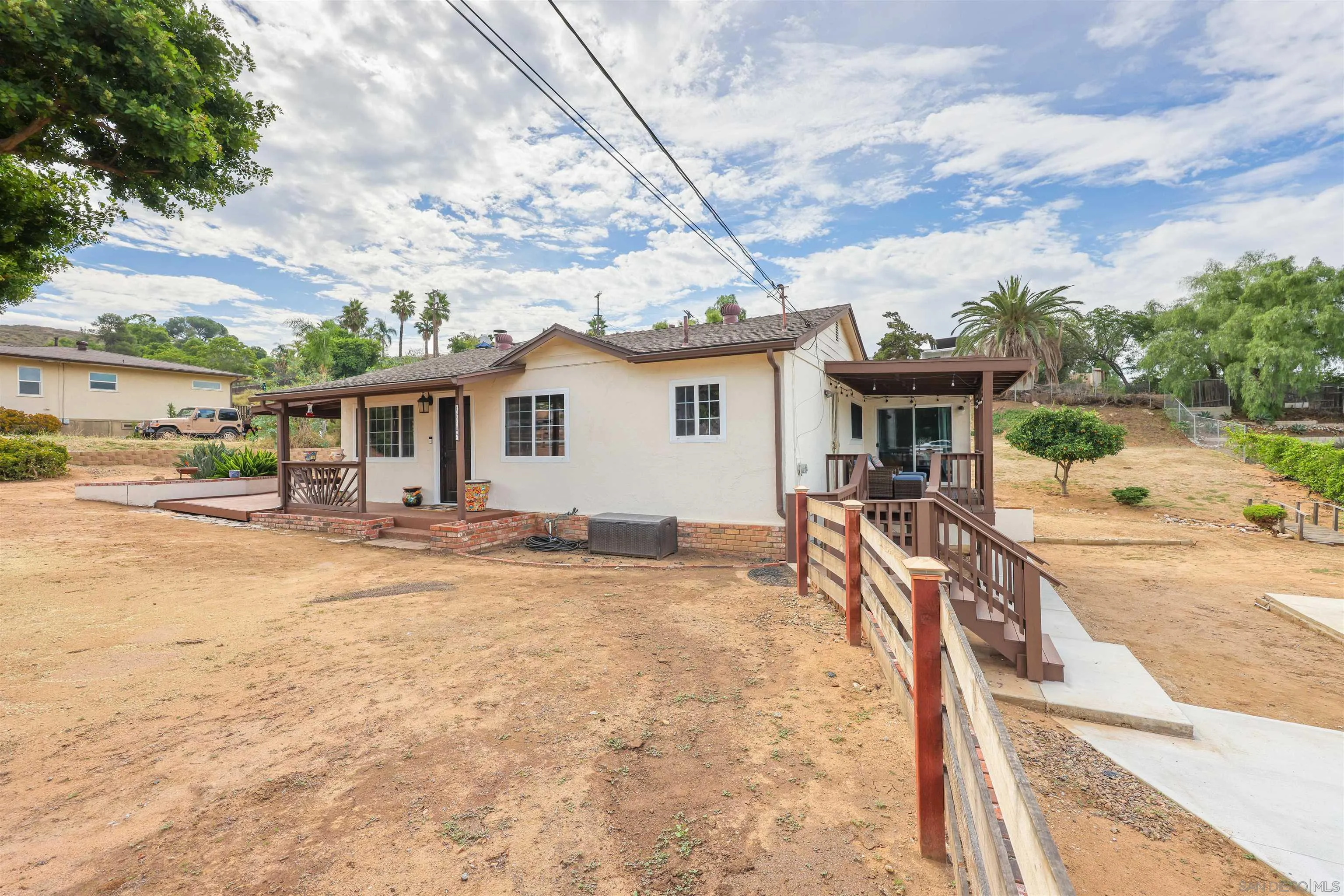 12187 Gay Rio Terrace Lakeside, CA 92040 - Photo 3 of 25 Gallery Image 3