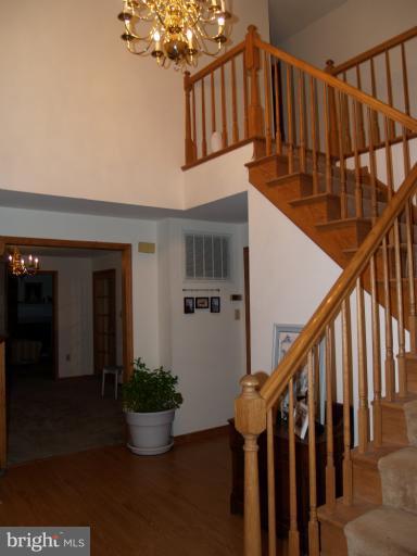 8053 Chestnut Grove Road Frederick, MD 21701 - Photo 18 of 21 Interior (General)
