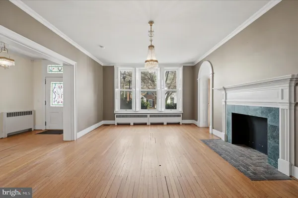 $1,200,000 | 217 West Boscawen Street, Winchester, VA 22601