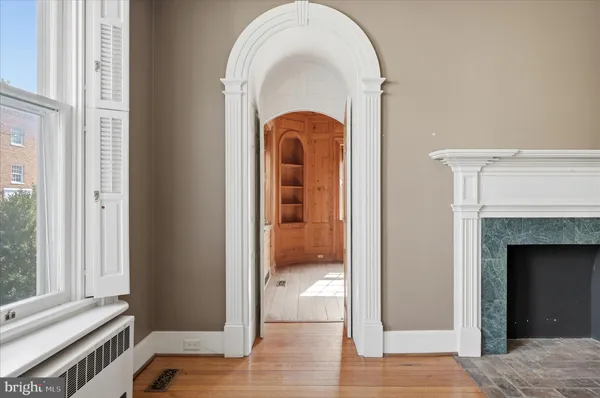 $1,200,000 | 217 West Boscawen Street, Winchester, VA 22601