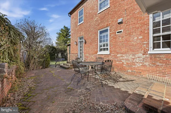 $1,200,000 | 217 West Boscawen Street, Winchester, VA 22601