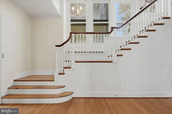 $1,200,000 | 217 West Boscawen Street, Winchester, VA 22601