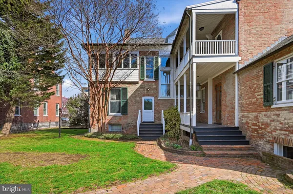$1,200,000 | 217 West Boscawen Street, Winchester, VA 22601