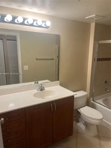 $1,700 | 6530 Emerald Dunes Drive, Unit 206, West Palm Beach, FL 33411