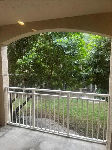 $1,700 | 6530 Emerald Dunes Drive, Unit 206, West Palm Beach, FL 33411