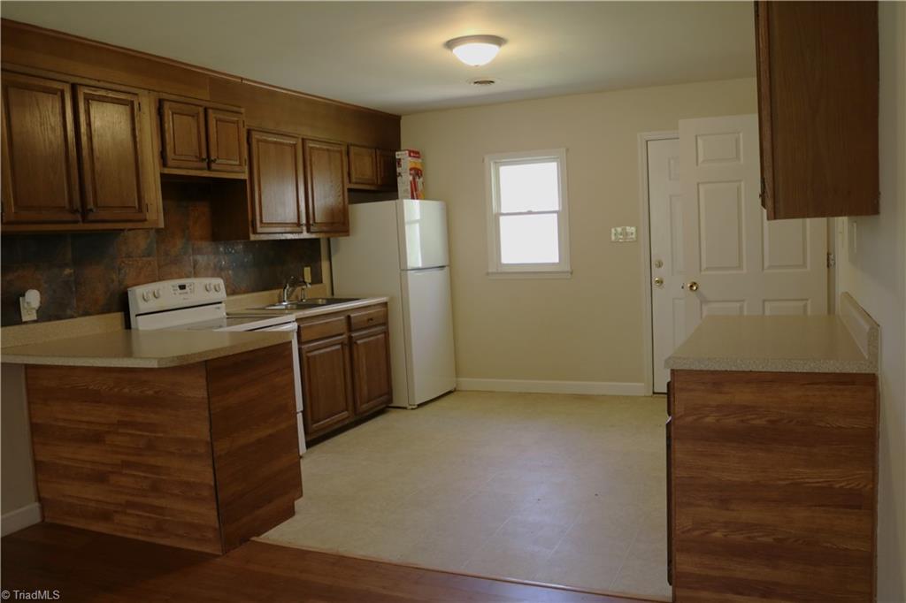 6327 Phillippi Road Julian, NC 27283 - Photo 4 of 16 Kitchen