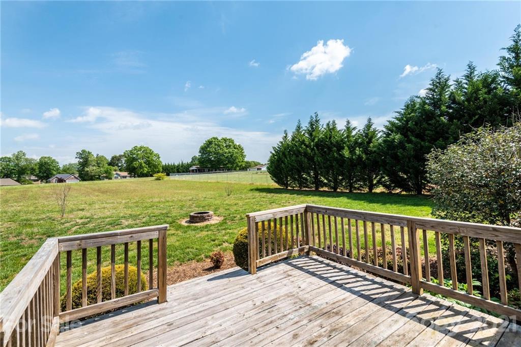 1798 Thomasville Road Conover, NC 28613 - Photo 34 of 43 Gallery Image 34
