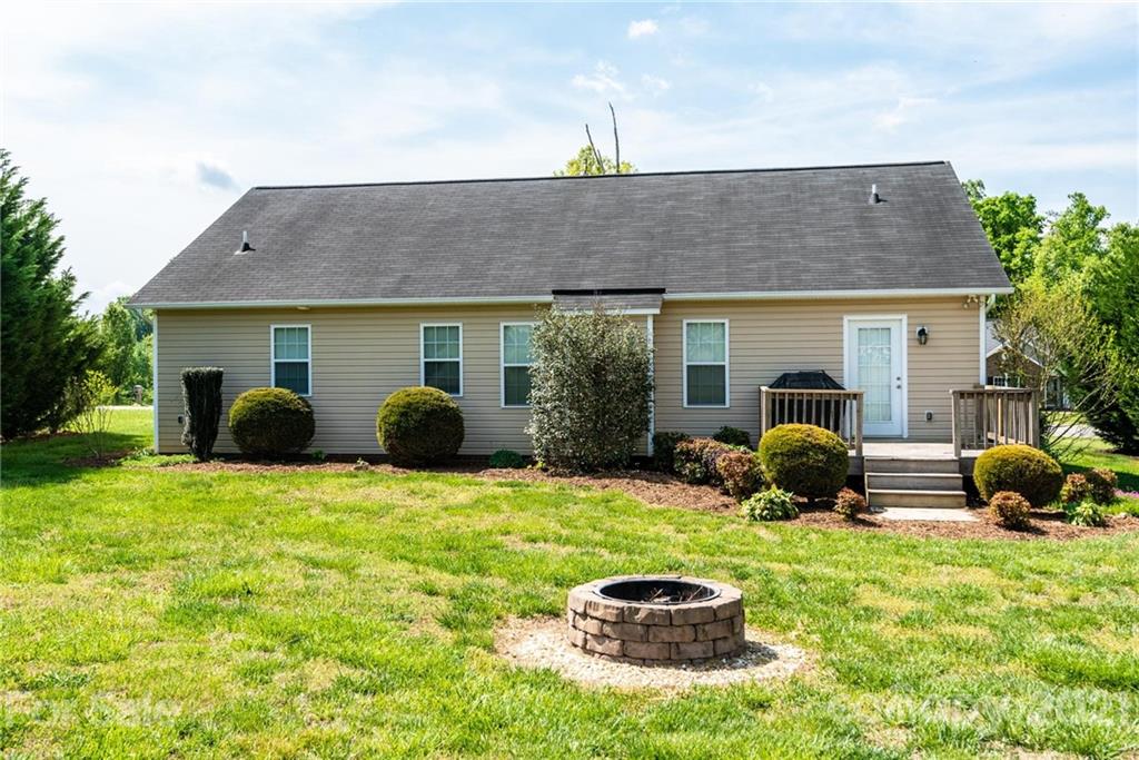 1798 Thomasville Road Conover, NC 28613 - Photo 36 of 43 Gallery Image 36