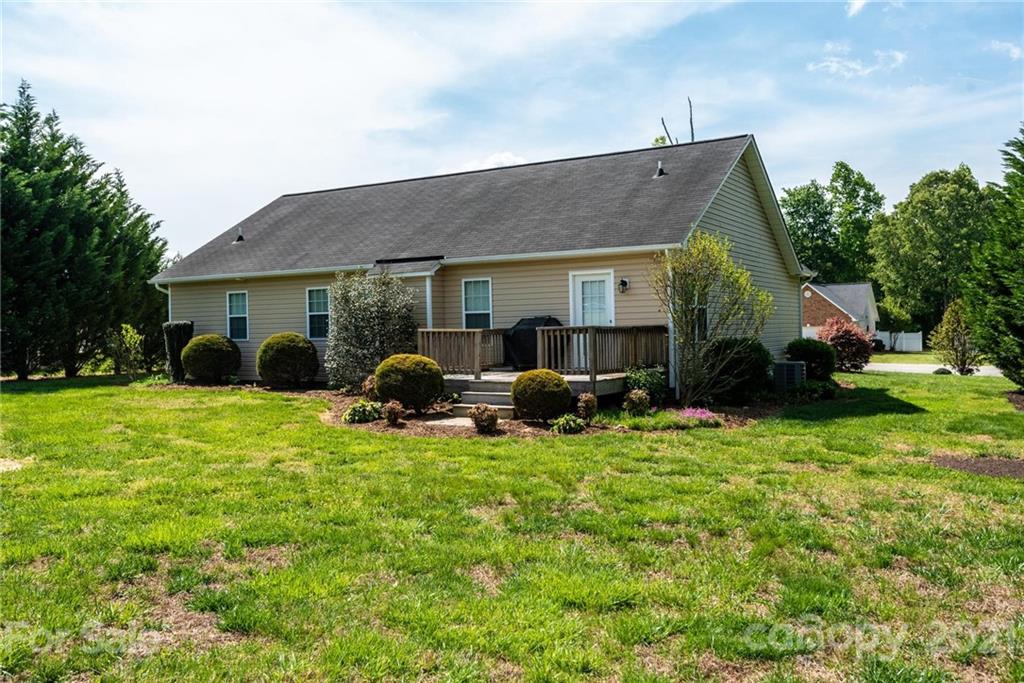 1798 Thomasville Road Conover, NC 28613 - Photo 38 of 43 Gallery Image 38