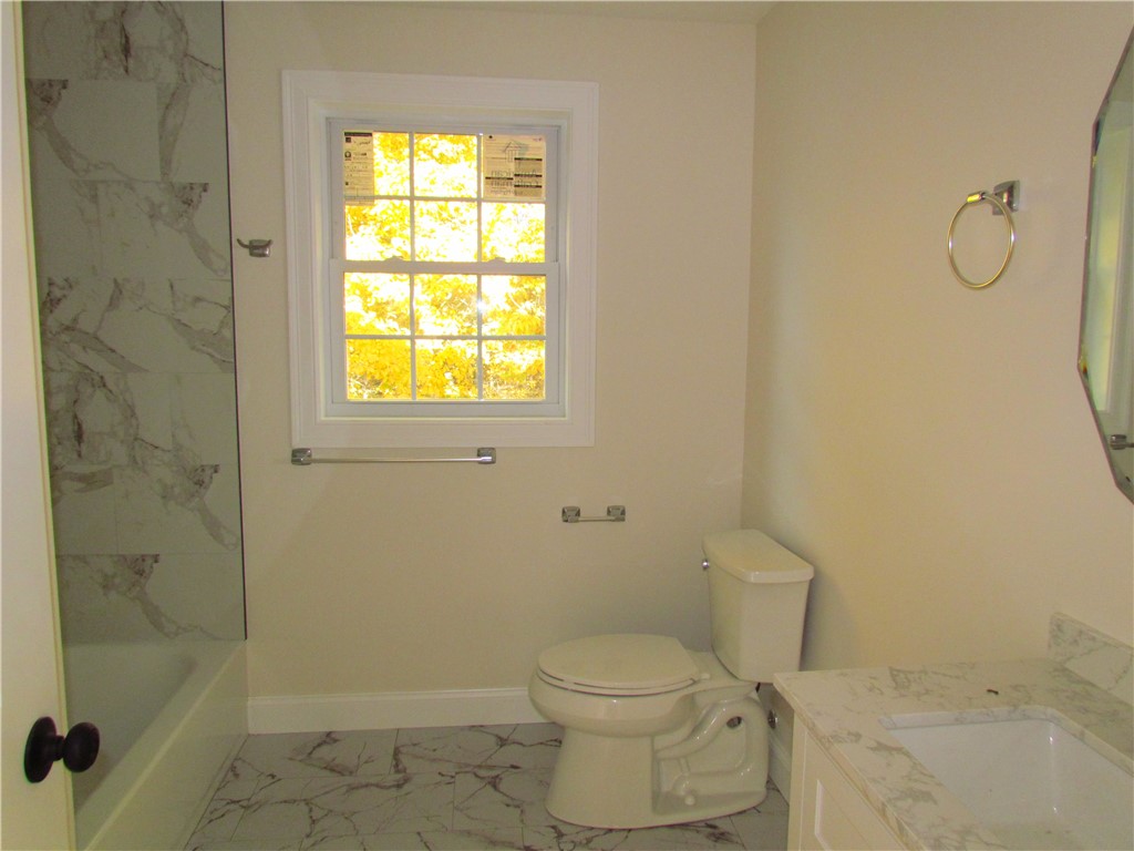 378 Gauthier Drive Woonsocket, RI 02895 - Photo 13 of 23