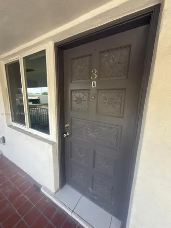 $1,800 | 2622 Northwest 24th Street, Unit 3A, Miami, FL 33142