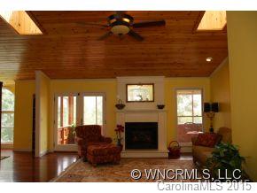 161 Pinecrest Way Clyde, NC 28721 - Photo 3 of 12
