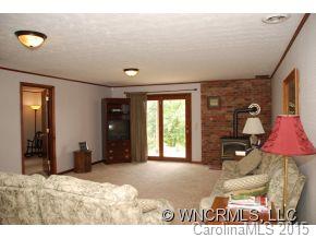 161 Pinecrest Way Clyde, NC 28721 - Photo 10 of 12