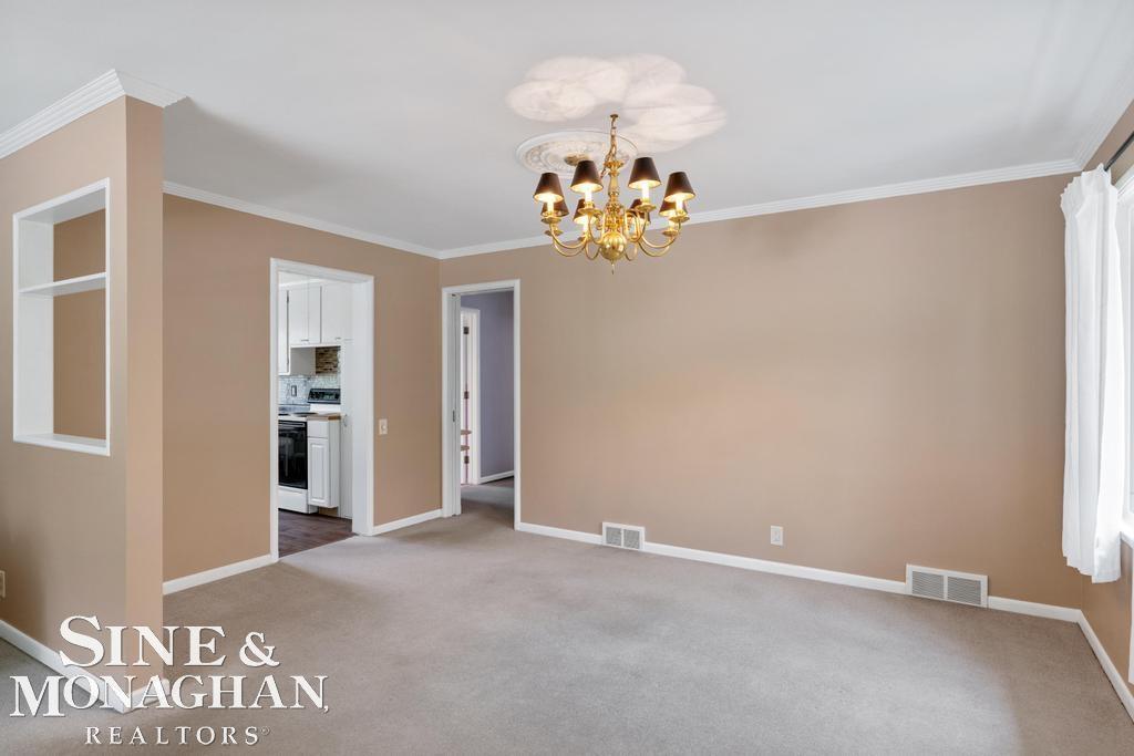 840 Harcourt Road Grosse Pointe, MI 48230 - Photo 8 of 36