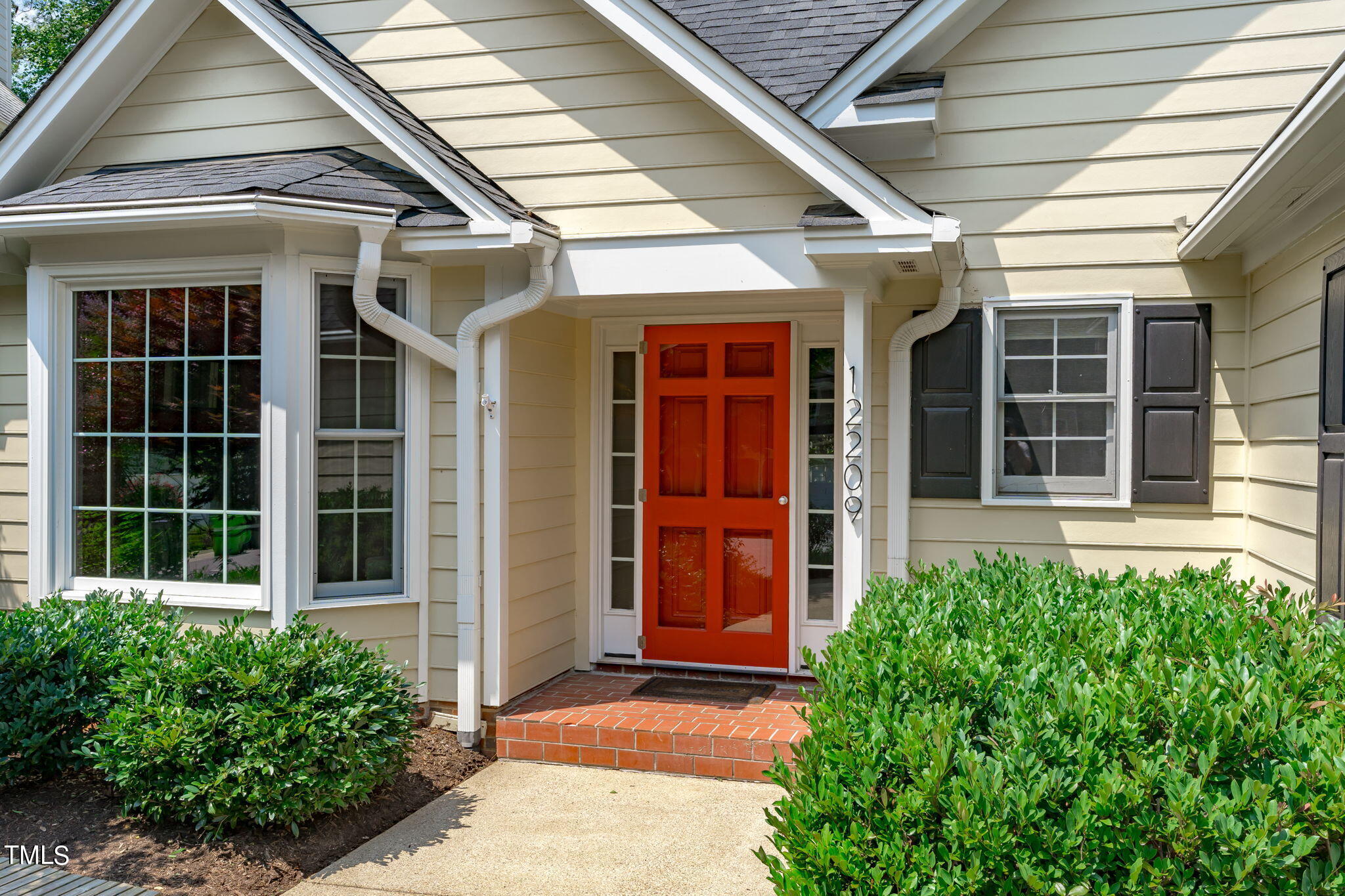 12209 Harcourt Drive Raleigh, NC 27613 - Photo 4 of 35 Porch