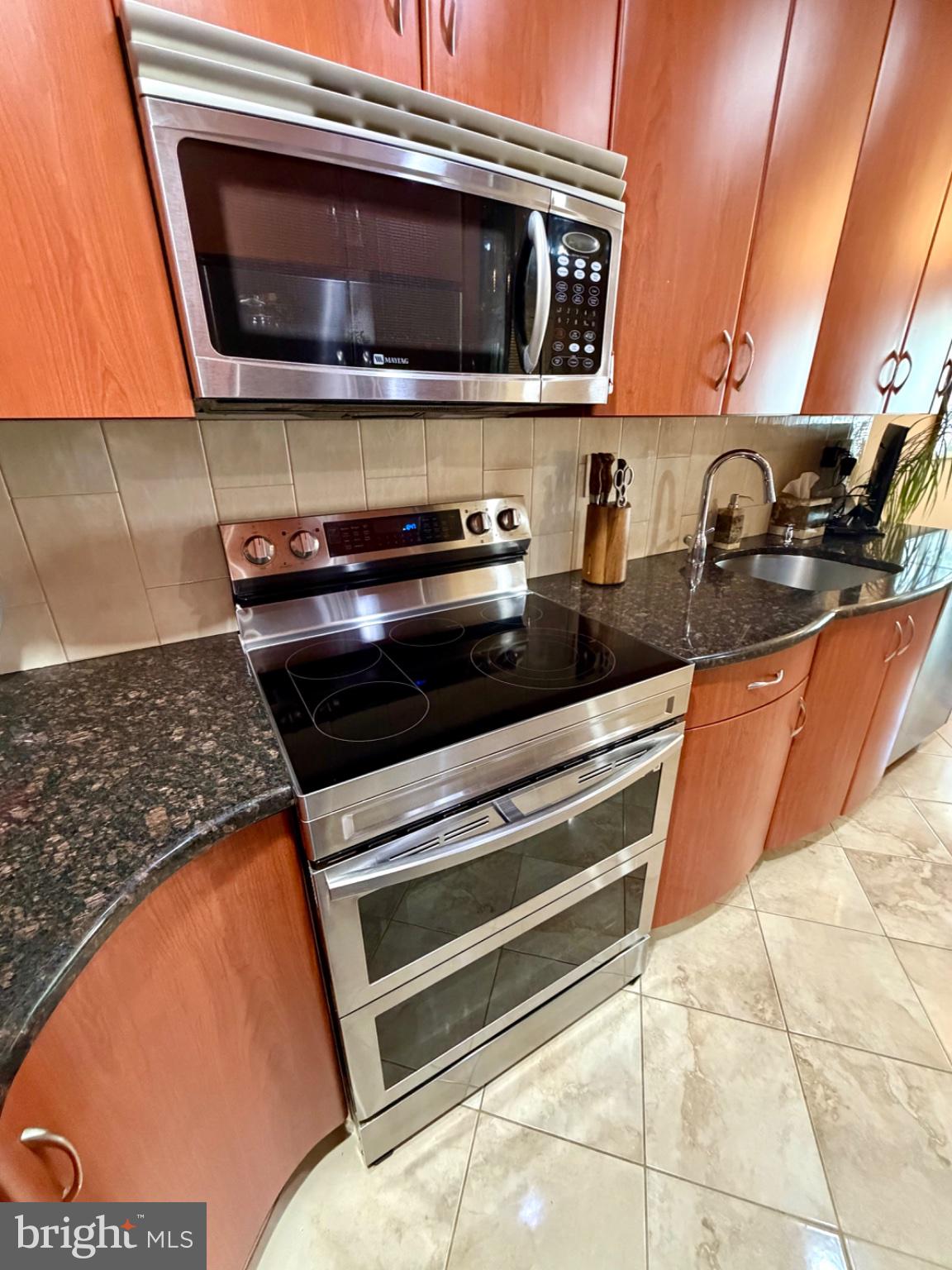2703 Sterling Road Yardley, PA 19067 - Photo 11 of 41