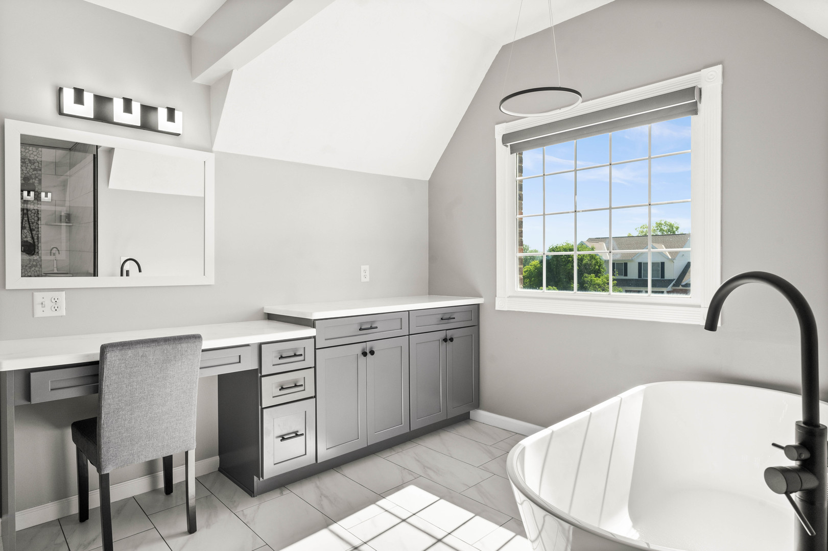 2913 Fox Creek Road Bloomington, IL 61705 - Photo 43 of 96 Gallery Image 43