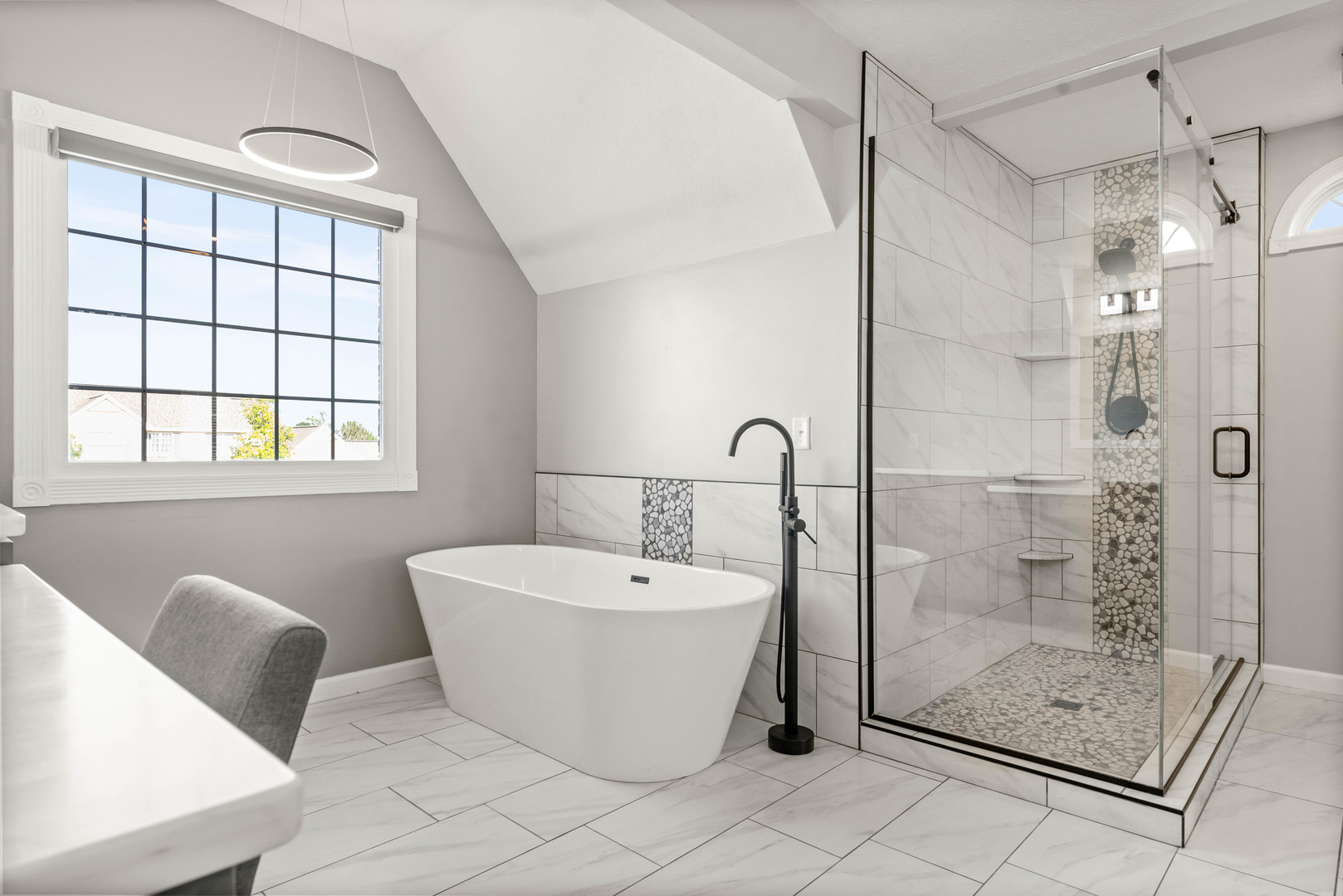 2913 Fox Creek Road Bloomington, IL 61705 - Photo 46 of 96 Gallery Image 46