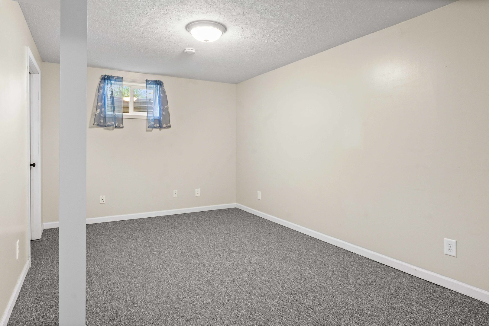 2913 Fox Creek Road Bloomington, IL 61705 - Photo 62 of 96 Gallery Image 62