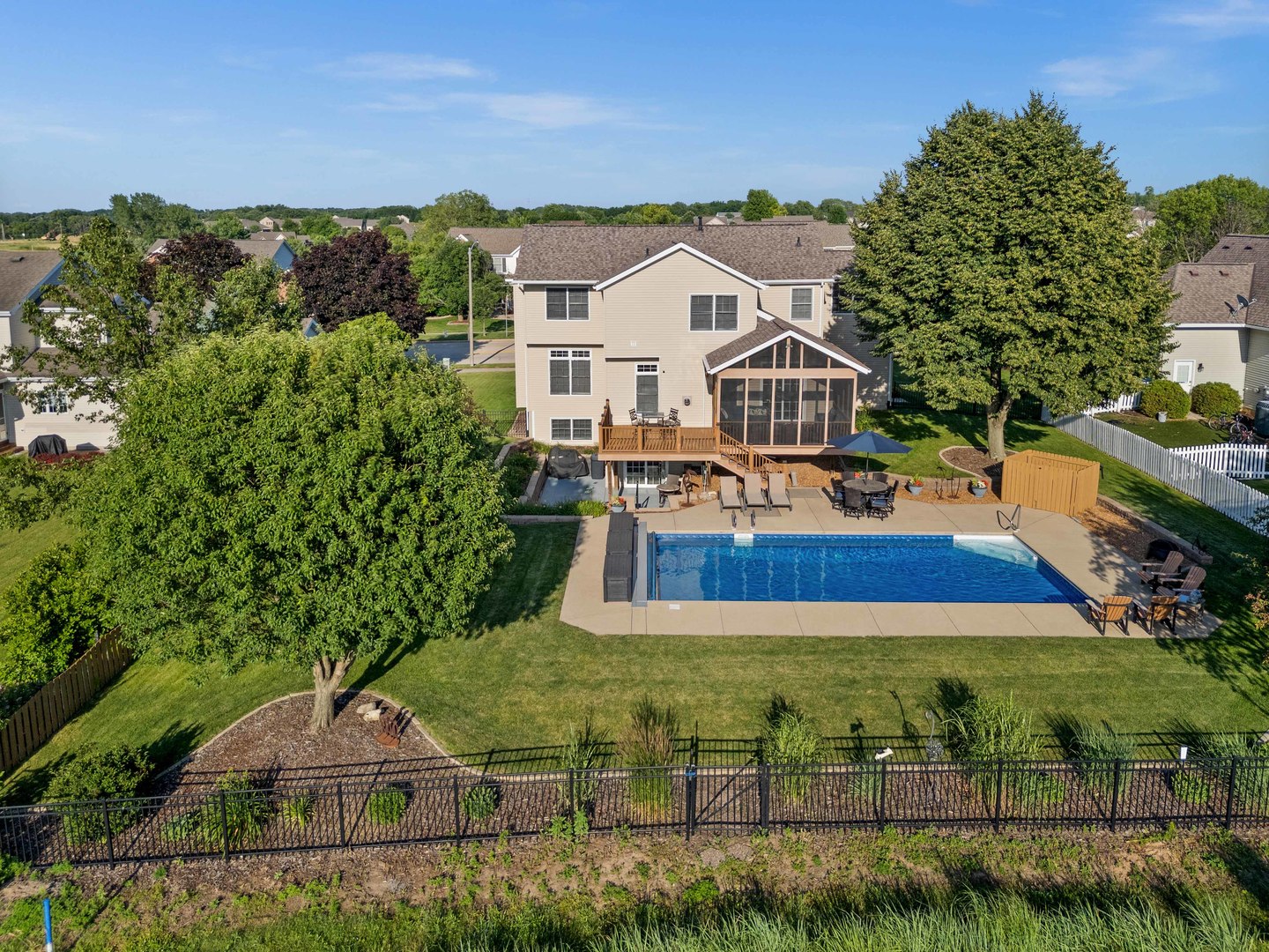 2913 Fox Creek Road Bloomington, IL 61705 - Photo 66 of 96 Gallery Image 66