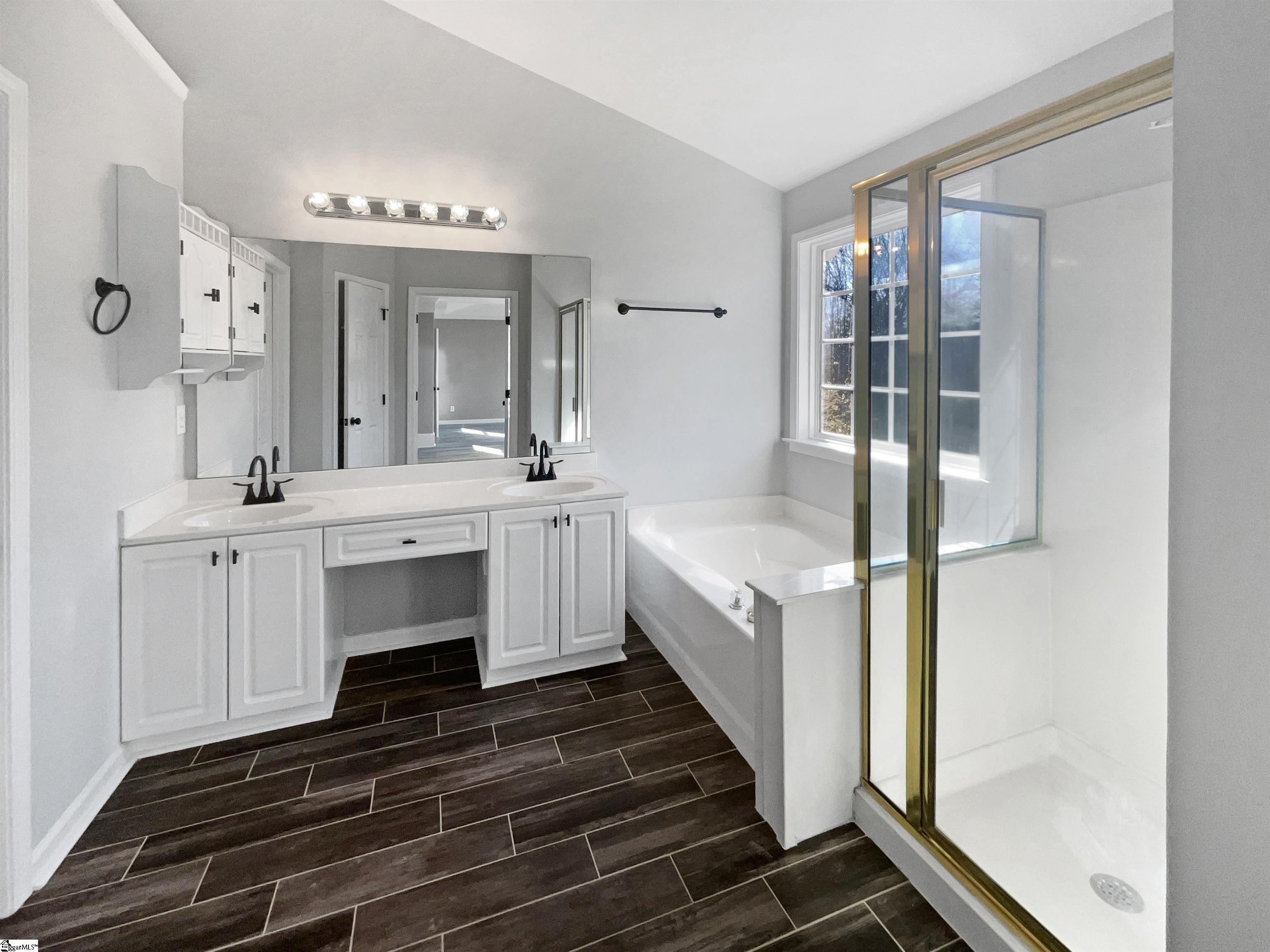 304 Woodruff Lake Way Simpsonville, SC 29681 - Photo 7 of 24