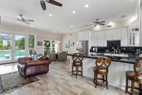 $5,900,000 | 1007 Farm To Market Road 390 East, Brenham, TX 77833