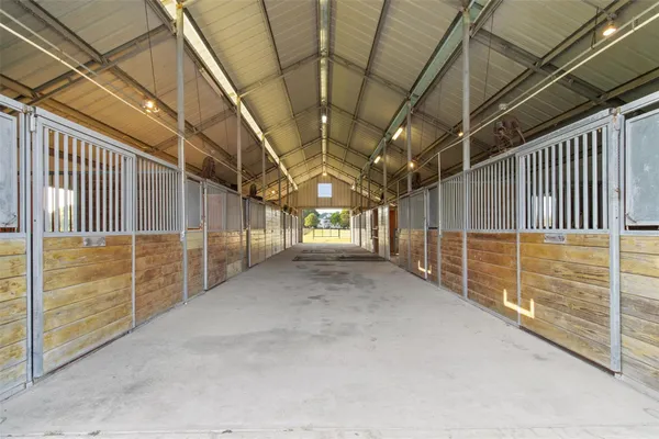 $5,900,000 | 1007 Farm To Market Road 390 East, Brenham, TX 77833