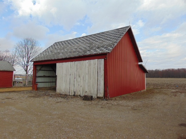 3569 East Polk Road Ithaca, MI 48847 - Photo 51 of 64 1885438-50.JPG