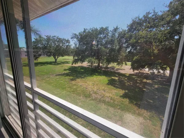 $2,400 | 4220 Pinebrook Circle, Unit 14, Bradenton, FL 34209