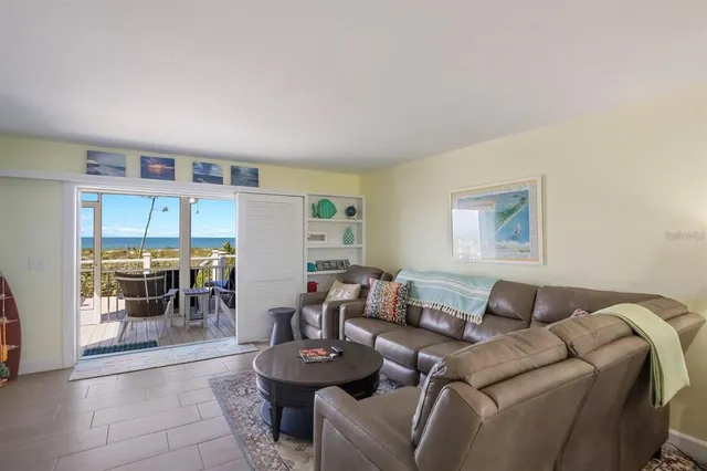 $2,995,000 | 460-5 Gulf Boulevard, Unit 4, Boca Grande, FL 33921